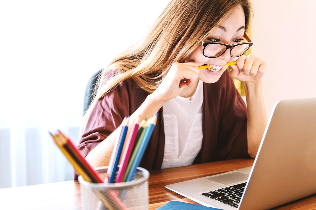 Student with laptop